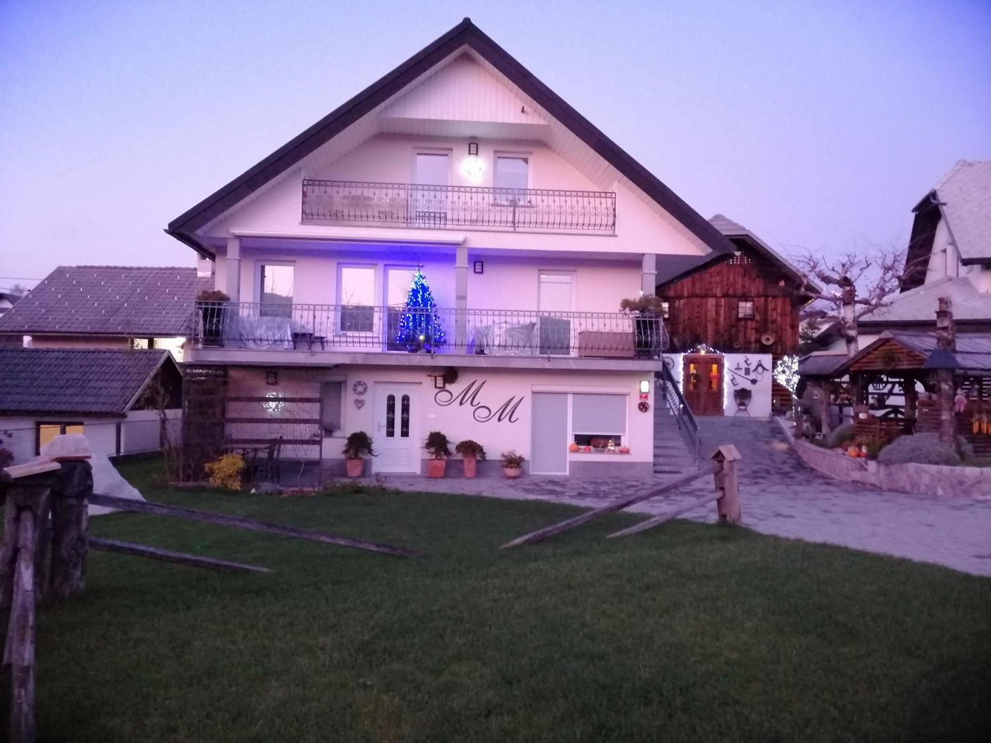Barn House Mm Apartment Bled Ngoại thất bức ảnh