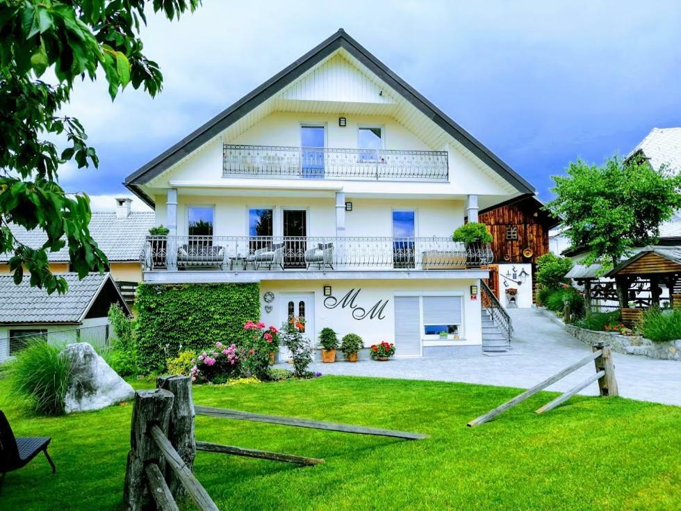 Barn House Mm Apartment Bled Ngoại thất bức ảnh
